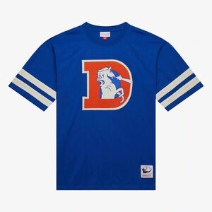 Preloved Mitchell and Ness  Denver Broncos Vintage Logo Heavyweight Tshirt